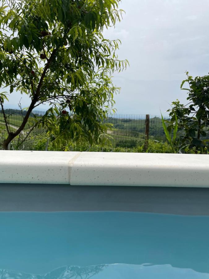 Agriturismo La Ca Veja Monforte dʼAlba المظهر الخارجي الصورة