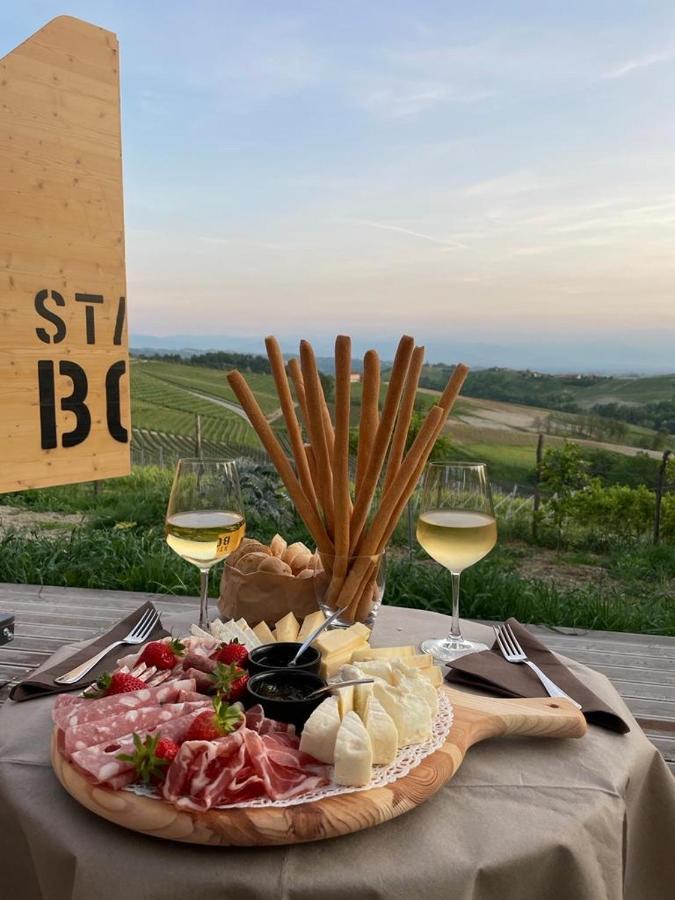 Agriturismo La Ca Veja Monforte dʼAlba المظهر الخارجي الصورة